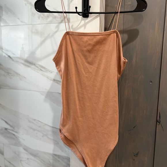 Top - Picture 2 of 2